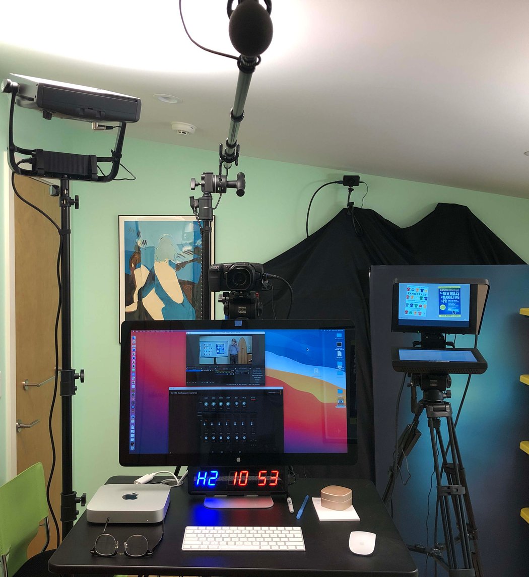 Home Video Studio Setup from a Professional Virtual